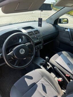 Volkswagen Polo 1.2HTP - 9