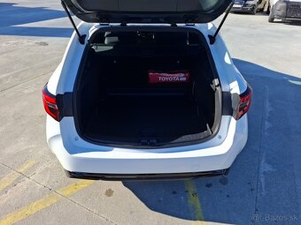 Toyota Corolla COMBI ACTIVE 1.8 Hybrid (140 k) e-CVT - 9