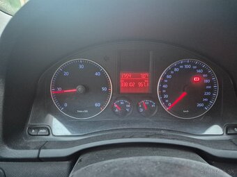 Volkswagen Golf 5 - 9