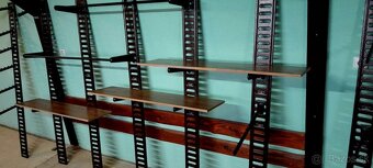 Zariadenie do predajne s textilom - 9