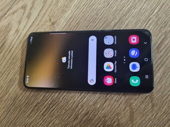 Samsung galaxy S22 8GB/128GB - 9