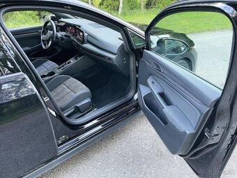 VW Golf VIII GTI 2.0 TSI - 9