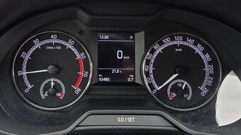 Predám Škoda Octavia Combi 1.5 TSI 110 kW (150k) DSG, zimné - 9