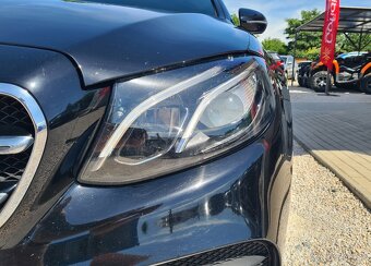 MERCEDES-BENZ E TRIEDA SEDAN 200 4MATIC A/T - 9