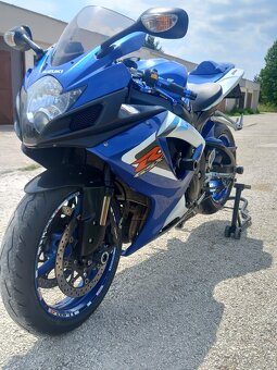 Suzuki Gsx-R 750 - 9
