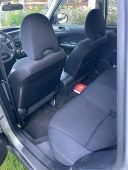 Predám Subaru Forester 2.0 (110 kW) – benzín + LPG, po výmen - 9