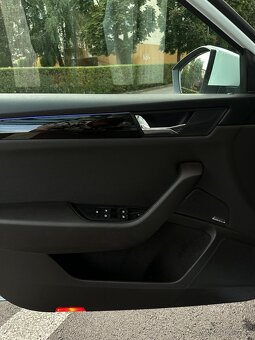 Škoda Superb 3 Sedan 2.0 TDI 110kw DSG Laurin&Klement,Navi - 9