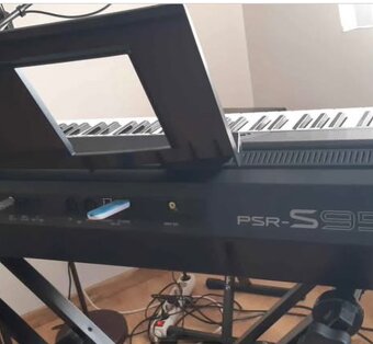 Yamaha psr 950 - 9