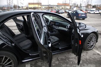 Mercedes-Benz E trieda Sedan 220d, 143kw, AT9, AMG paket - 9