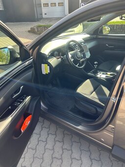 Predám Hyundai Tucson 1.6 T-GDi Style + Dizajn Pack - 9