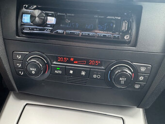 BMW Rad 3 Touring 320d AKONTACIA OD 0% - 9