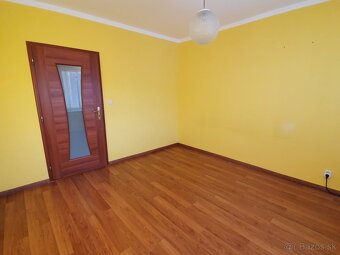 Prenájom 3 izb. byt s balkónom Veľké Rovné - 9