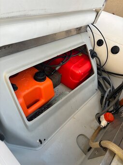 Motorový čln s pevným dnom JOKER BOAT - 9