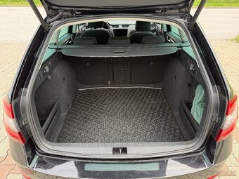 Škoda Octavia Combi 2.0 TDI 184k Style DSG 4x4 - 9