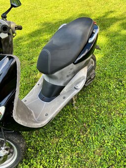 Skúter Yamaha Neos 50 4T čierny - 9