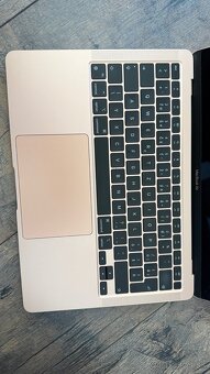 Predám MacBook Air 13” M1 2020 8GB Rose gold - 9