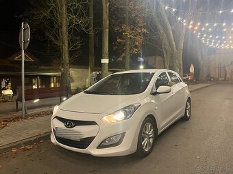 Hyundai i30 1.6crdi 2013 diesel - 9