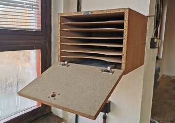 Stojany a prenášače formátov, skrinka na frézy, pílové kotúč - 9