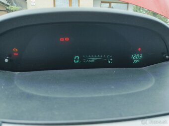 Toyota yaris - 9