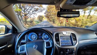 Chrysler 300C (Lancia Thema) 3.0 CRD 240 hp 2012 AT vymena - 9