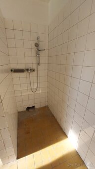 Skladové priestory 849 m2 v južnej časti mesta - 9