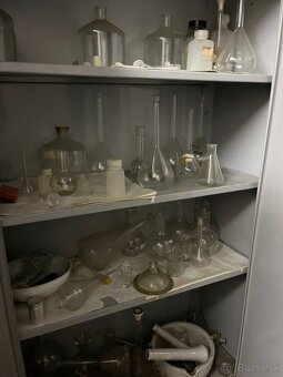 Laboratórne sklo - 9