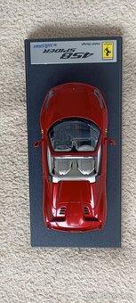 Predám model Ferrari 458 Spider 1:43 Looksmart - 9