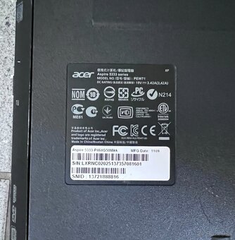 Acer Aspire / Intel P4600 / 8GB RAM / 128GB SSD / 15.6" - 9