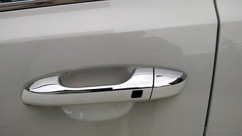 Kia Sportage 2.0 CRDi 4x4+ 48V Mild Hybrid Platinum AUTOMAT - 9