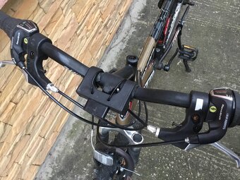 KELLYS MAGNUS / CTM AXON - 9