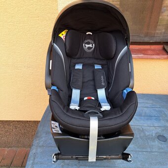 Cybex platinum trio - 9