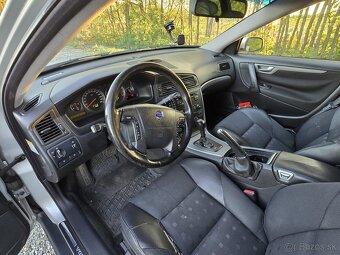 Predám Volvo V70 D5 - 9