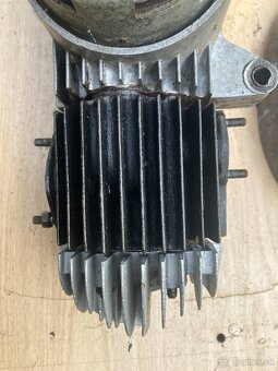 jawa parez 550 motor - 9