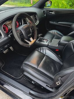 Dodge charger 6.2 SRT Hellcat - 9