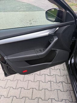 Škoda octavia 3 2.0 TDI 110kW - 9