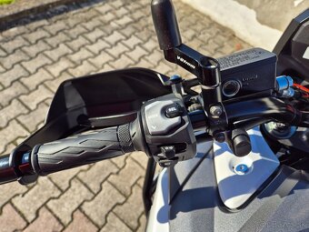 Suzuki DL 1000 V Strom - 9