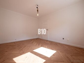 Tehla- 2 izbový byt - veľký balkón - Kalvária - 9