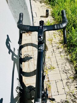 NOVÝ NEJAZDENÝ AERO BICYKEL GUSTO DURO EVO DB 2025 - 9