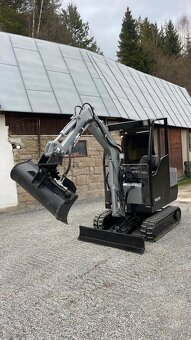 Minibager Volvo 1.8t, výkopové práce - 9