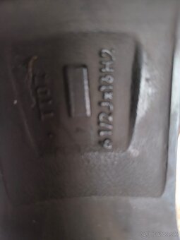 Pneumatiky+disky 215/70r16 - 9