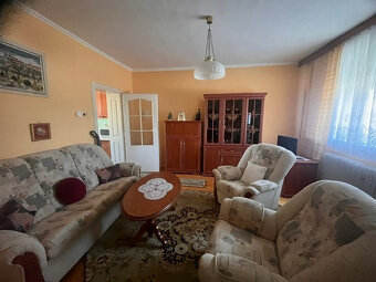 Rodinný dom na úžasnom pozemku. - 9