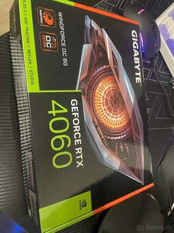 RTX 4060 Gigabyte Windforce OC 8GB - 9