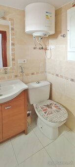 Útulný apartmán 2+kk jen 200 metrů od pláže TORREVIEJA - 9