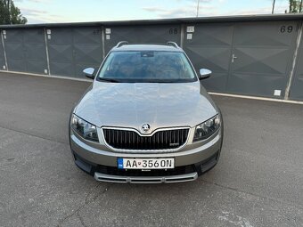 Škoda Octavia Scout 2.0 TDI 110kw - 9