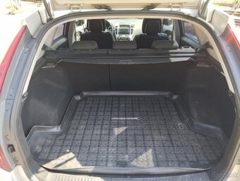 KIA Ceed SW 1.6crdi 85kw, r.v.2008 - 9