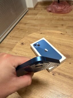 Iphone 13 128GB Blue + Apple watch SE 2022 - 9