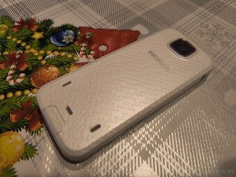 Nokia 7310 Supernova - 9