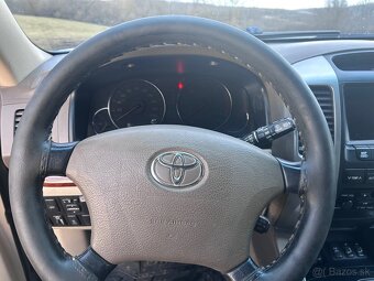 Toyota LAND CRUISER - 9