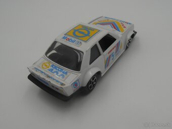 Land Rover 1/43, Opel Ascona 1/40 - 9