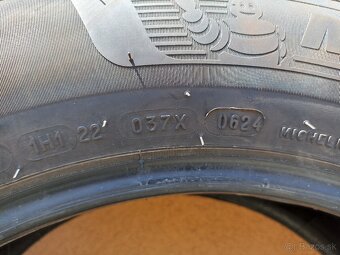 Michelin CrossClimate 2 215/65 R17 - 9